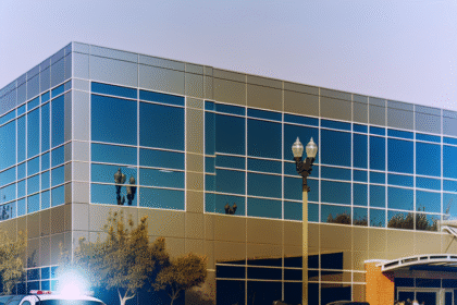 Mark Zuckerberg is reported to the police for fraud